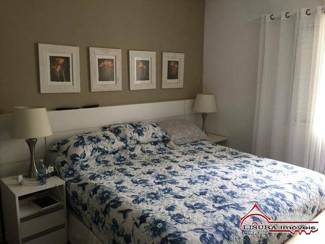 Casa para Venda em São José dos Campos - 4