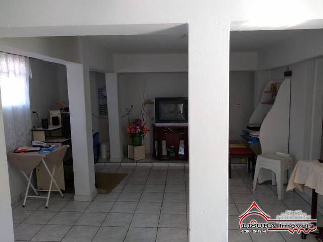 Casa para Venda em Jacareí - 5