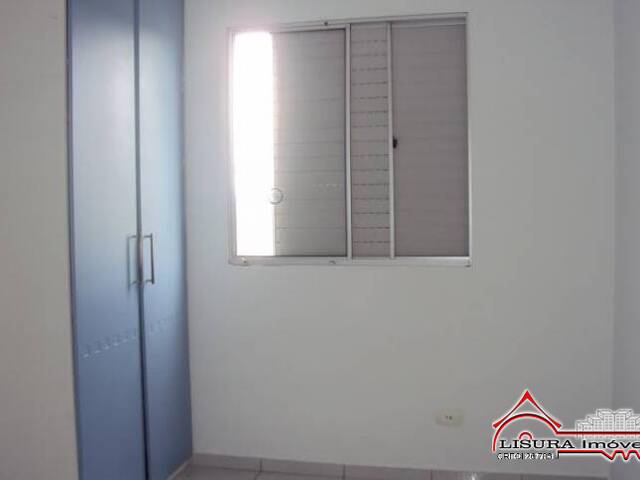 Apartamento para Venda em São José dos Campos - 2
