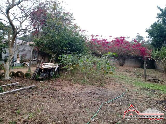Casa para Venda em Jacareí - 3
