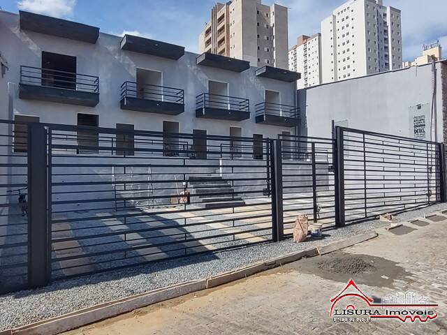 #8249 - Casa em condomínio para Venda em Jacareí - SP