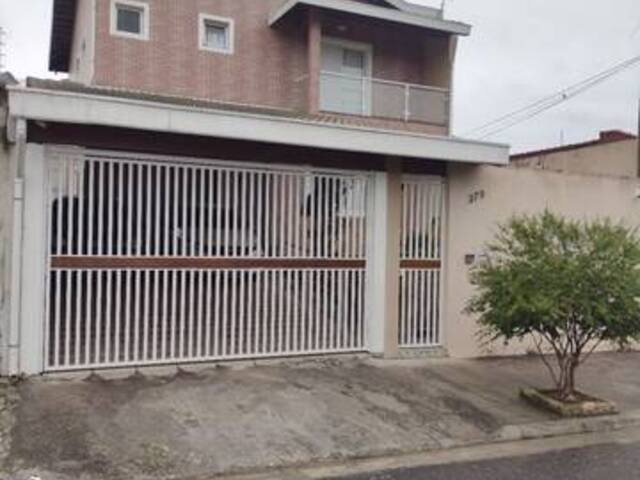 Casa para Venda em Jacareí - 2