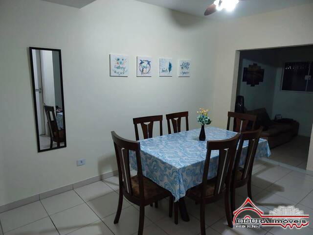 Casa em condomínio para Venda em Jacareí - 3