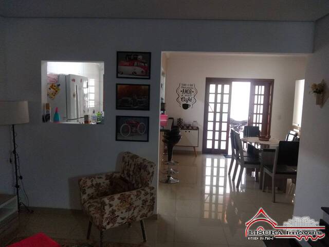 Casa para Venda em Jacareí - 2