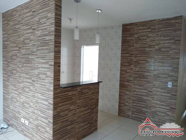 Casa para Venda em São José dos Campos - 3