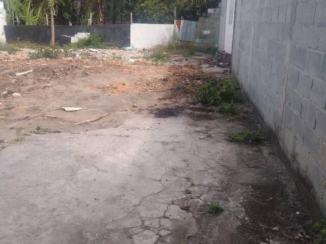 Terreno para Venda em Jacareí - 2