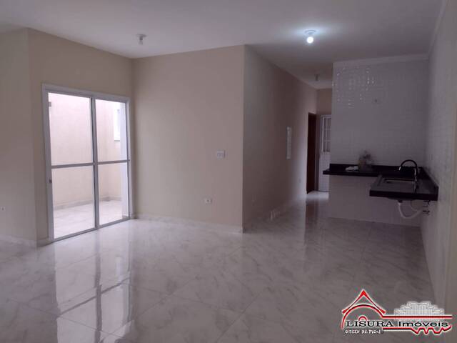 Casa para Venda em Jacareí - 3