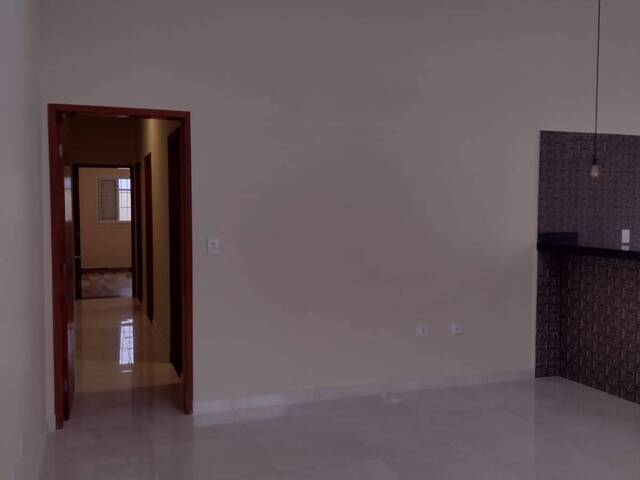 Casa para Venda em Jacareí - 3