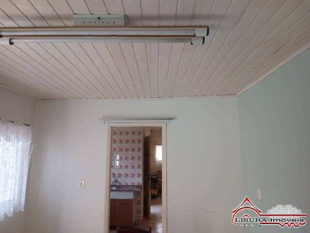 Casa para Venda em Jacareí - 3