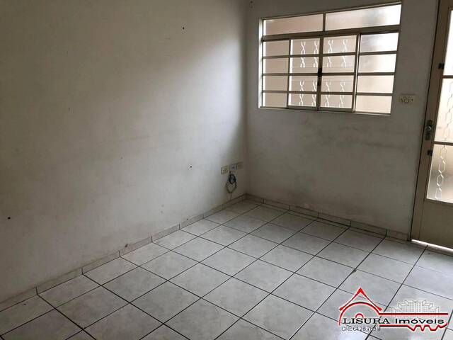 Casa para Venda em Jacareí - 3