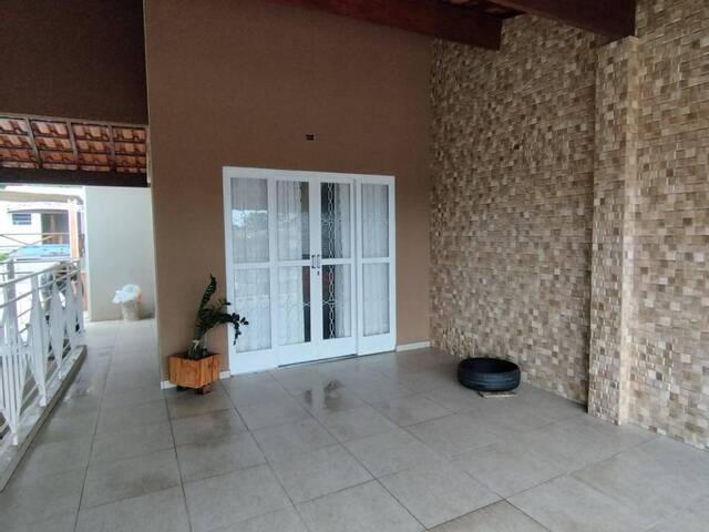Casa para Venda em Jacareí - 3