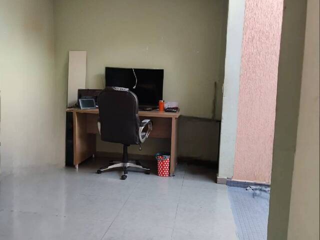 Casa para Venda em São José dos Campos - 4