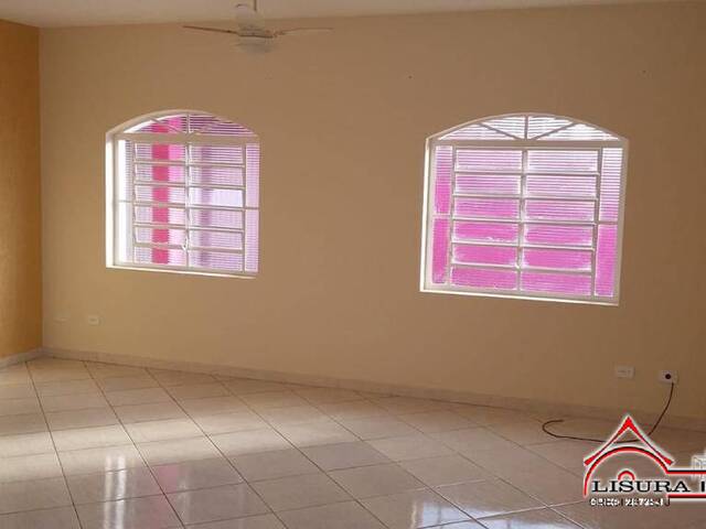 Casa para Venda em Jacareí - 3