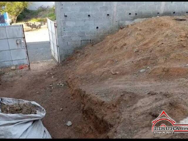 Terreno para Venda em Jacareí - 3