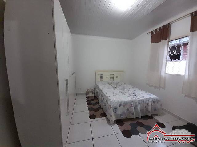 Casa para Venda em Jacareí - 4