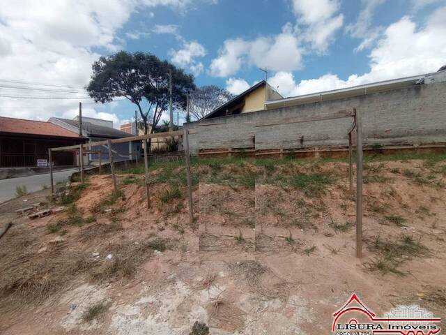 Terreno para Venda em Jacareí - 2