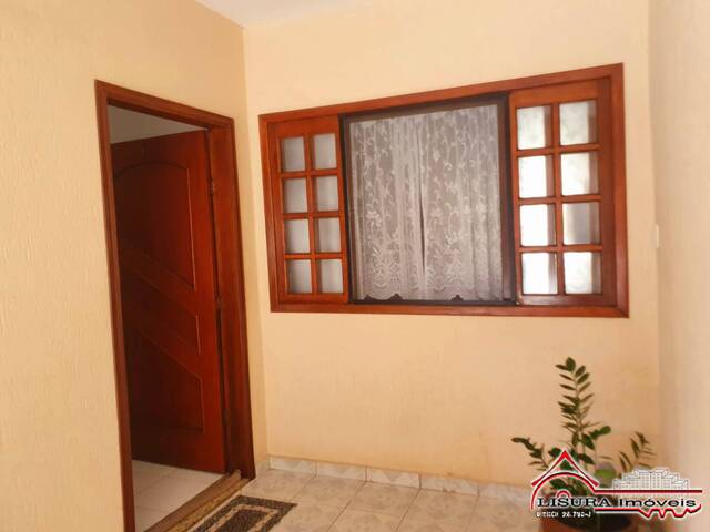 Casa para Venda em Jacareí - 5