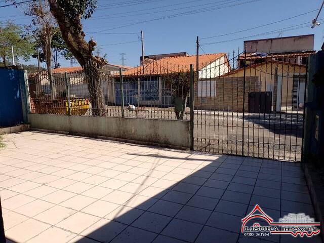 Casa para Venda em São José dos Campos - 4