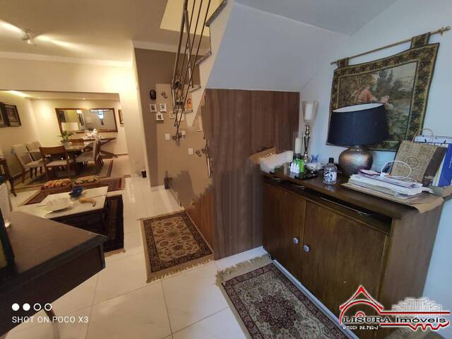 Casa em condomínio para Venda em Jacareí - 4
