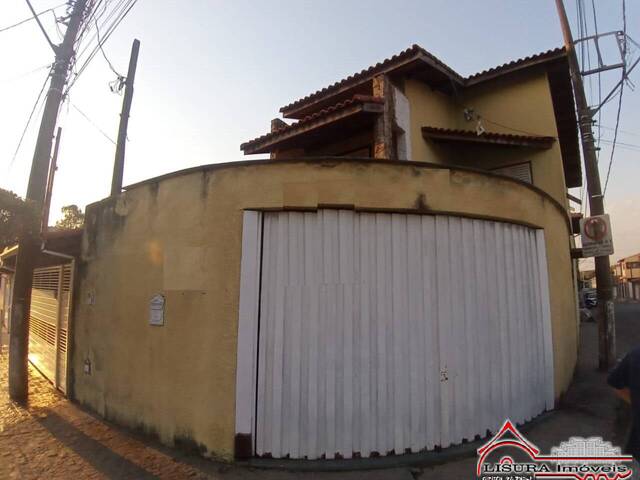 Casa para Venda em Jacareí - 3