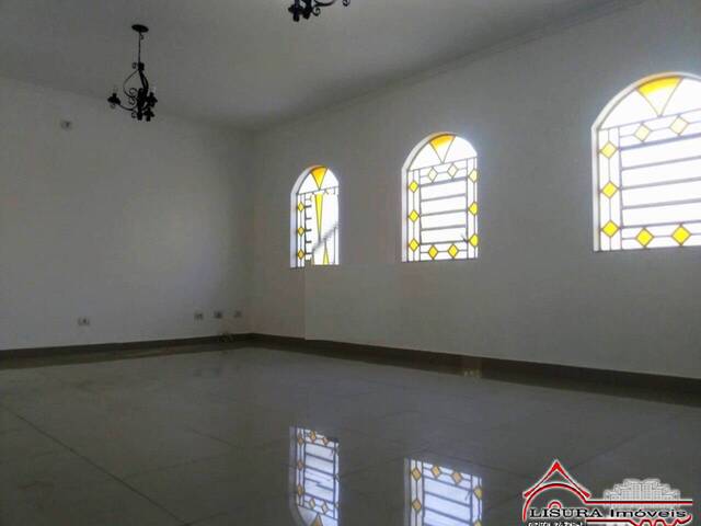 Casa para Venda em Jacareí - 3