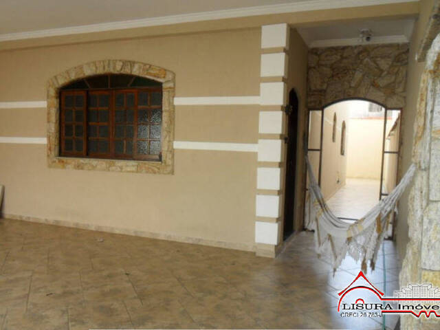Casa para Venda em Jacareí - 3
