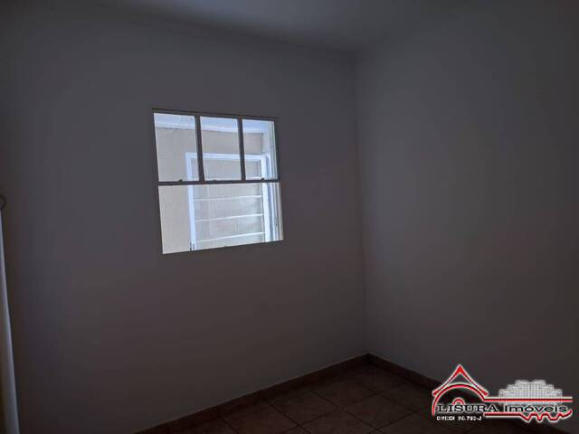 Casa para Venda em Jacareí - 5