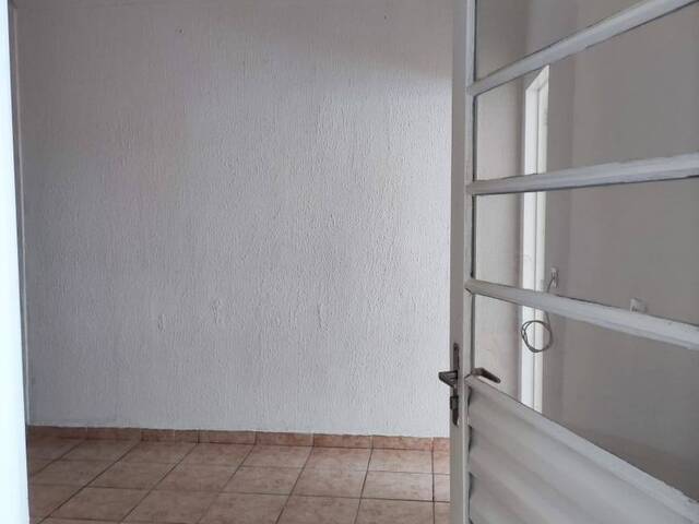 Casa para Venda em Jacareí - 3