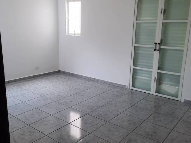 Casa para Venda em Jacareí - 5