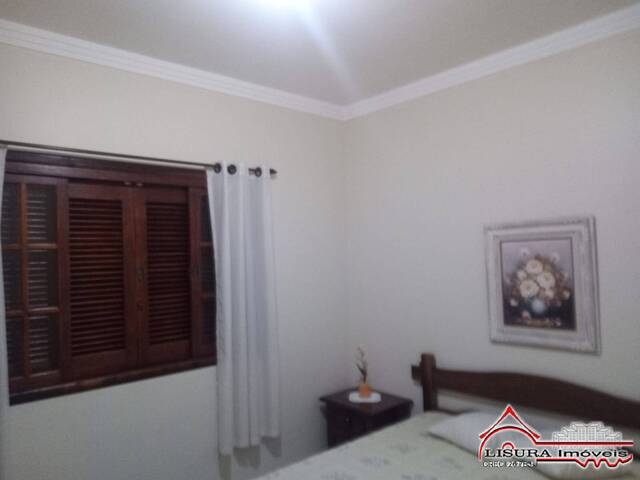 Casa para Venda em Jacareí - 5