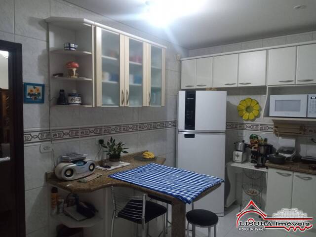 Casa para Venda em Jacareí - 4