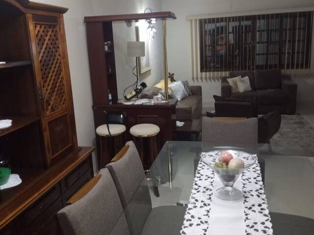 Casa para Venda em Jacareí - 2