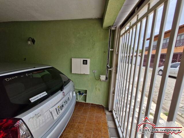 Casa para Venda em Jacareí - 3