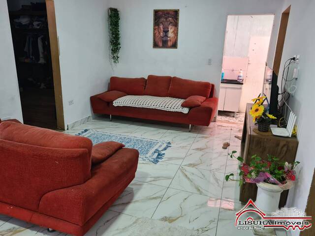 Casa para Venda em Jacareí - 3