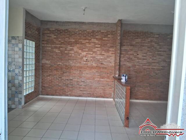 Casa para Venda em Jacareí - 3