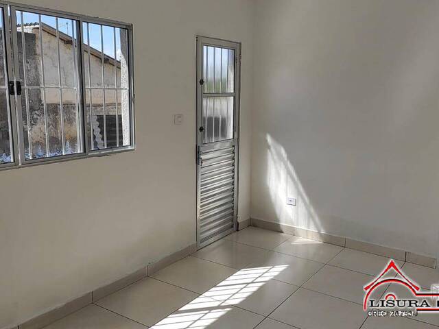 Casa para Venda em Jacareí - 3