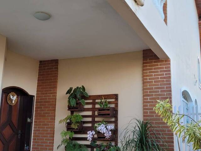 Casa para Venda em Jacareí - 3