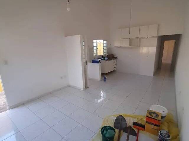Casa para Venda em Jacareí - 3