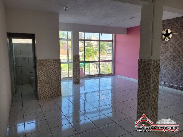 Sala para Locação em Jacareí - 3
