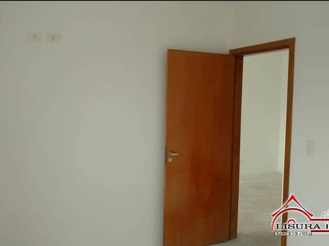 Apartamento para Venda em Jacareí - 5