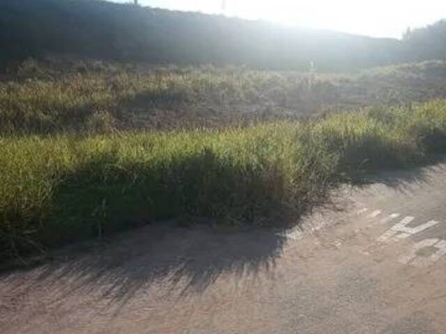 Terreno para Venda em Jacareí - 3