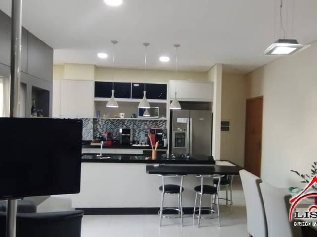 Apartamento para Venda em Jacareí - 4