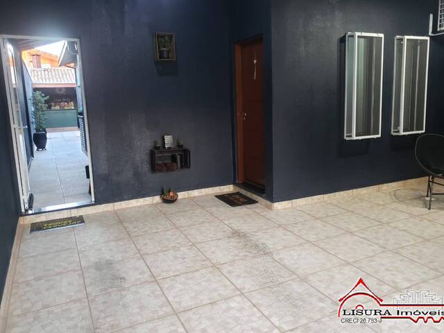 Casa para Venda em Jacareí - 3