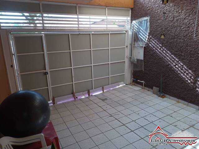 Casa para Venda em Jacareí - 4