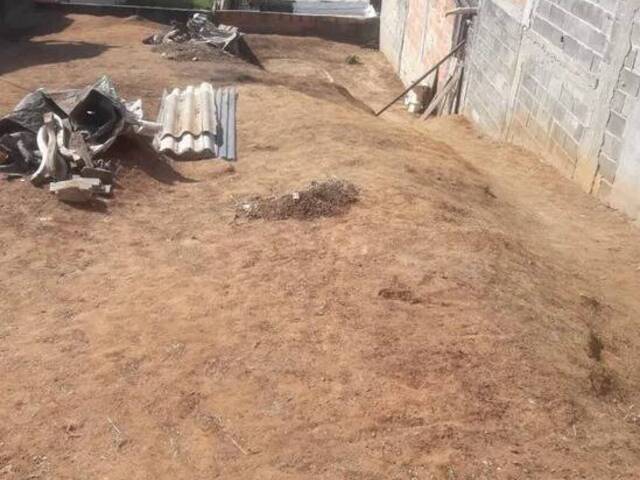 Terreno para Venda em Jacareí - 2