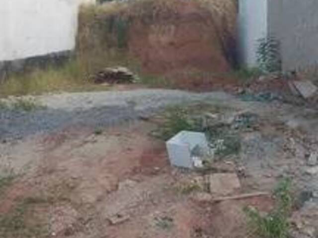 Terreno para Venda em Jacareí - 4