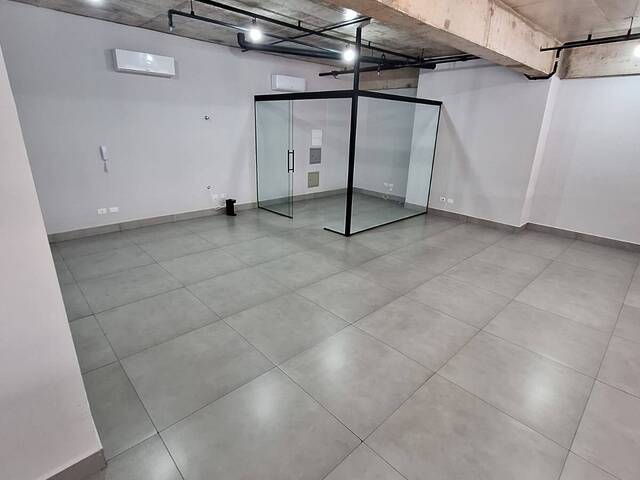 Sala para Locação em Jacareí - 4