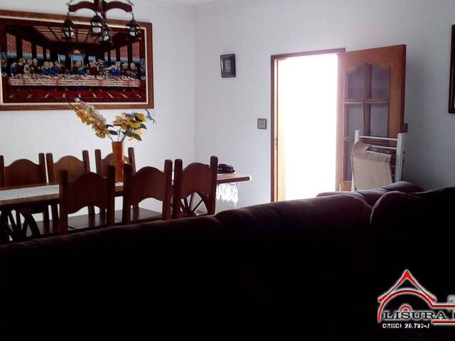 Casa para Venda em Jacareí - 4