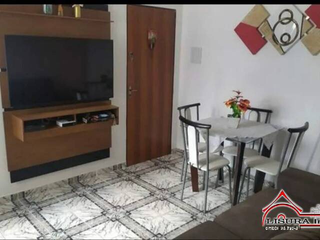 Apartamento para Venda em Jacareí - 3