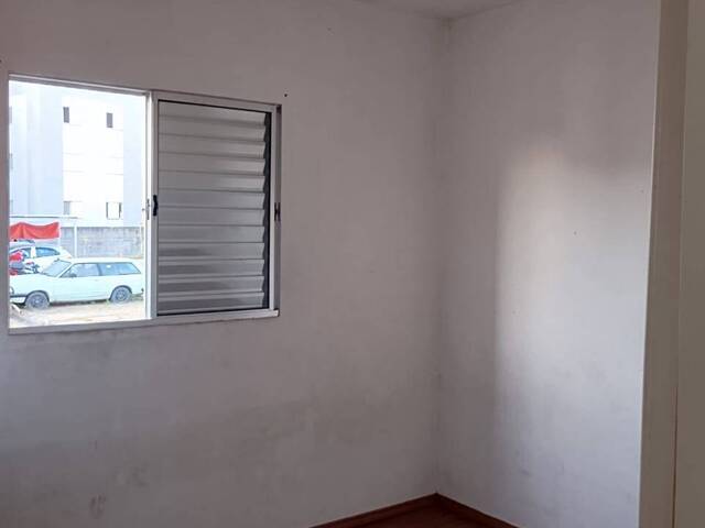 Apartamento para Venda em Jacareí - 3